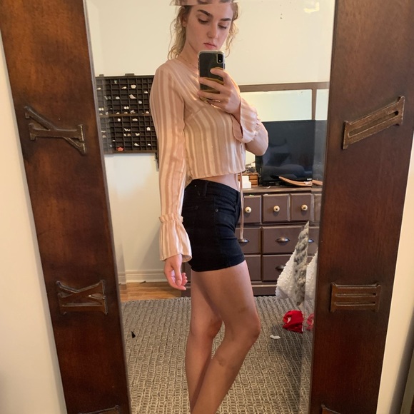 Sheer bell sleeve top - Picture 2 of 3